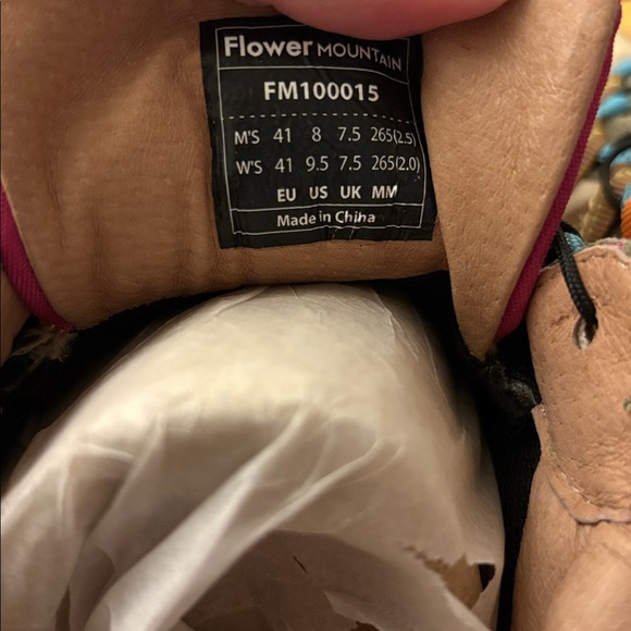 NWT Flower Mountain Iwano 2 Waterproof Hiking Shoe on Black-Dark Grey - Picture 11 of 15